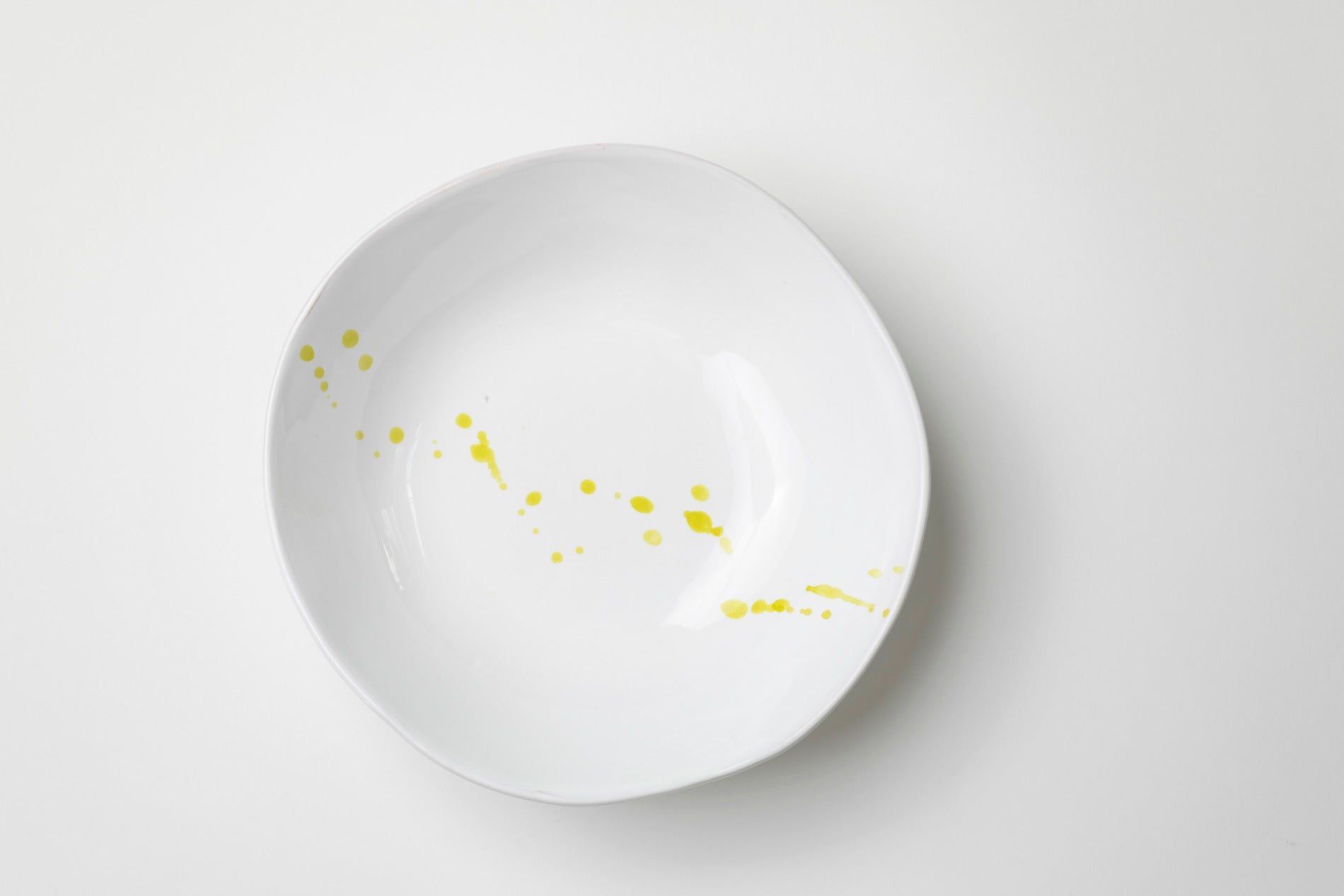 The Olive Oil Splash Dinnerware