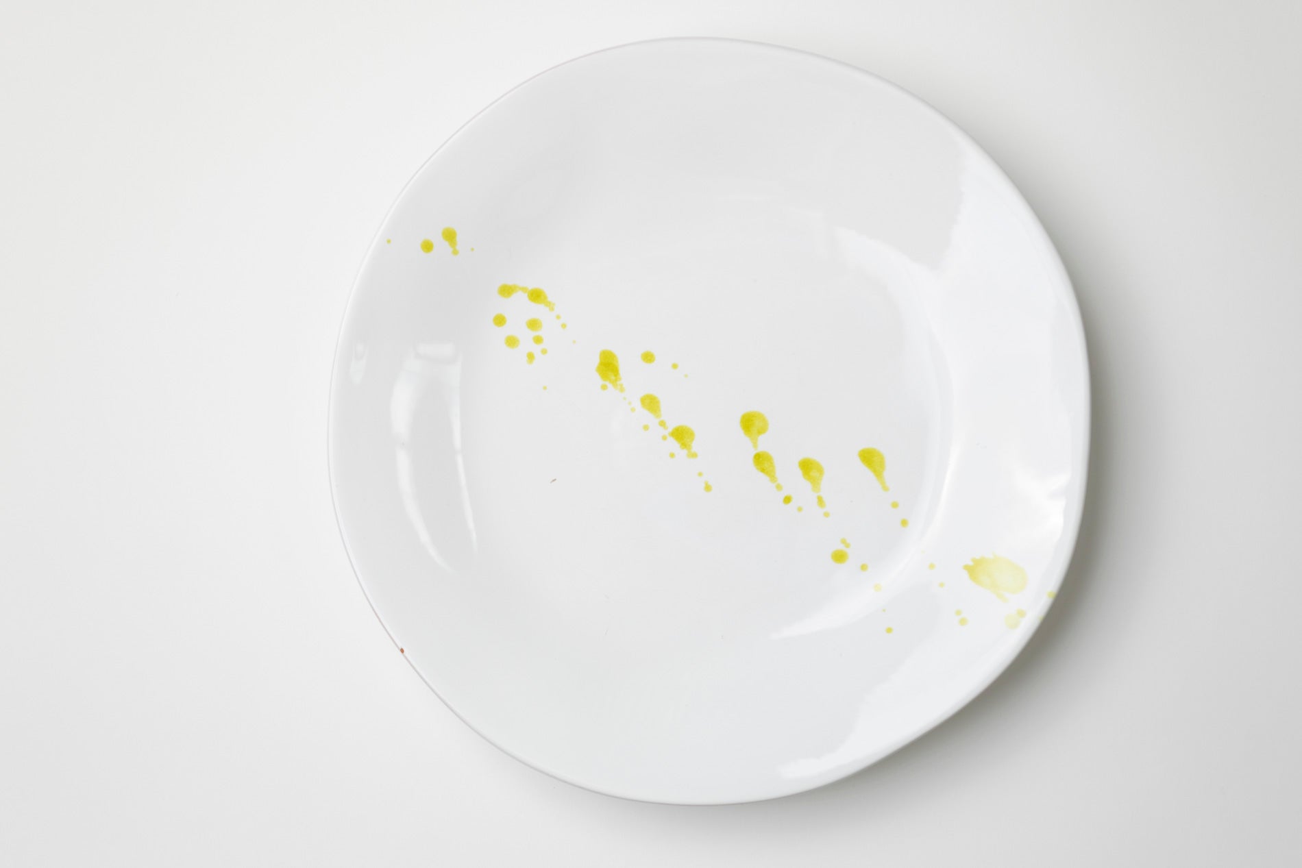 The Olive Oil Splash Dinnerware
