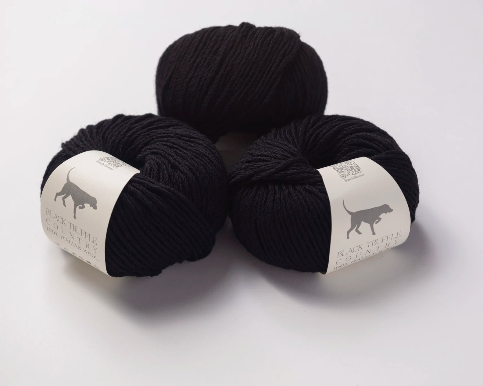 Black Truffle Country Wool Yarn — Dark Winter Night Black
