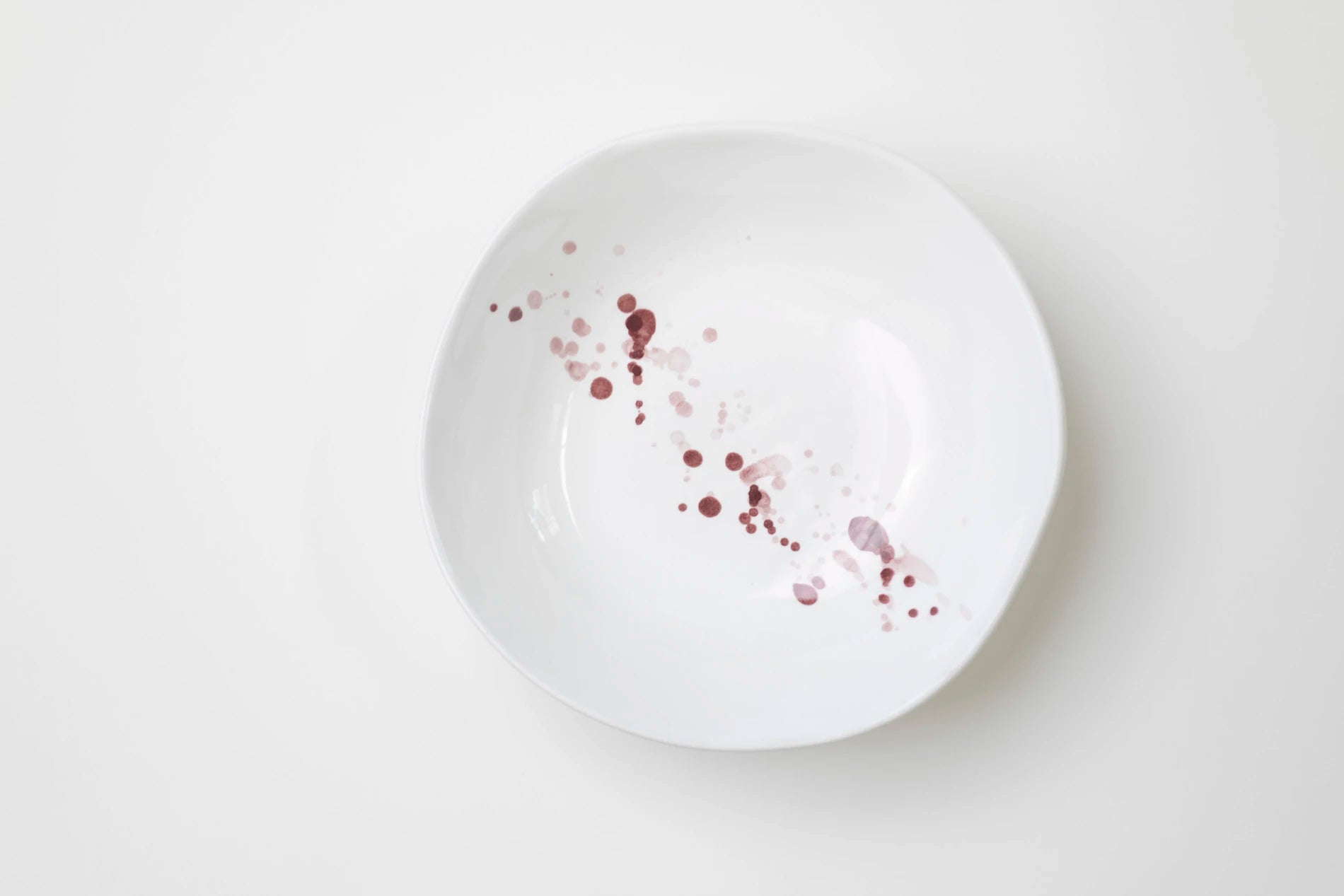 The Red Wine Splash Dinnerware
