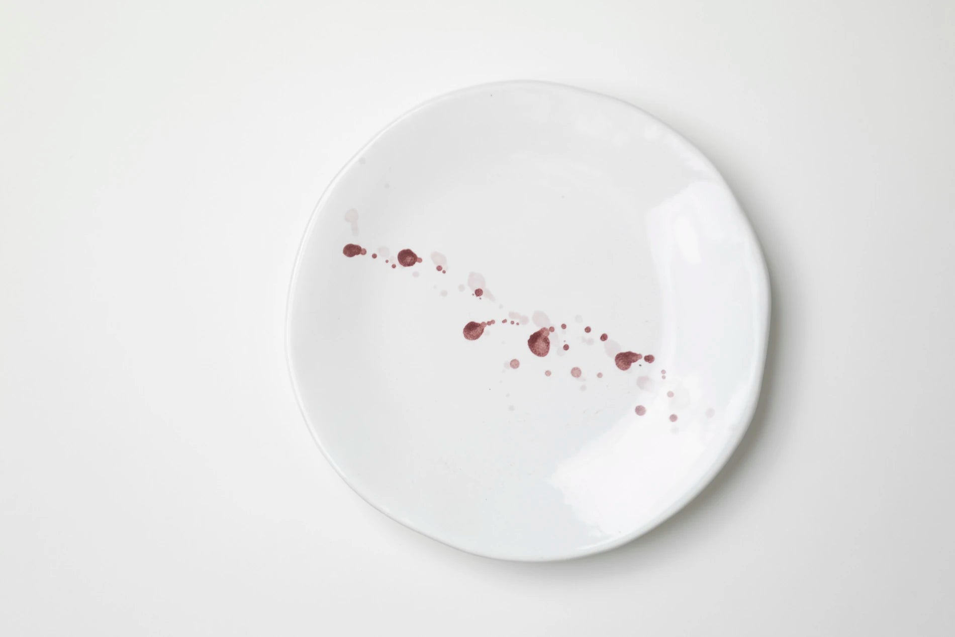 The Red Wine Splash Dinnerware